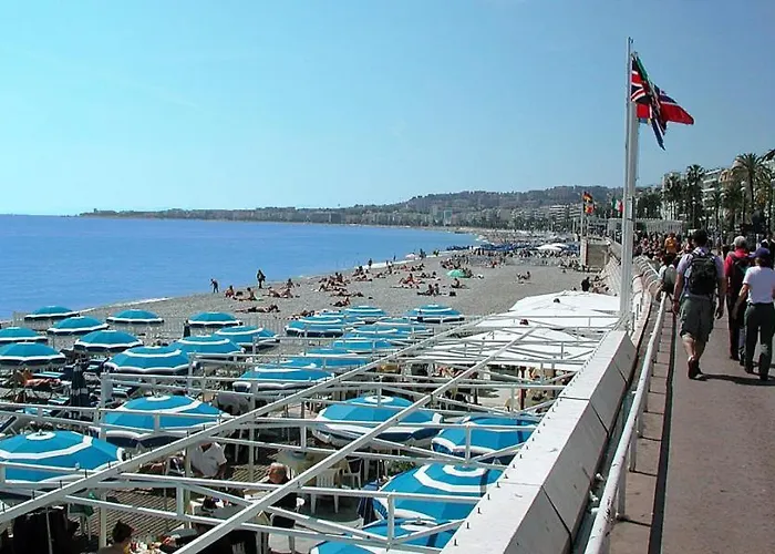 Apartmán Superbe In At 450m From The Sea With Clim Nice